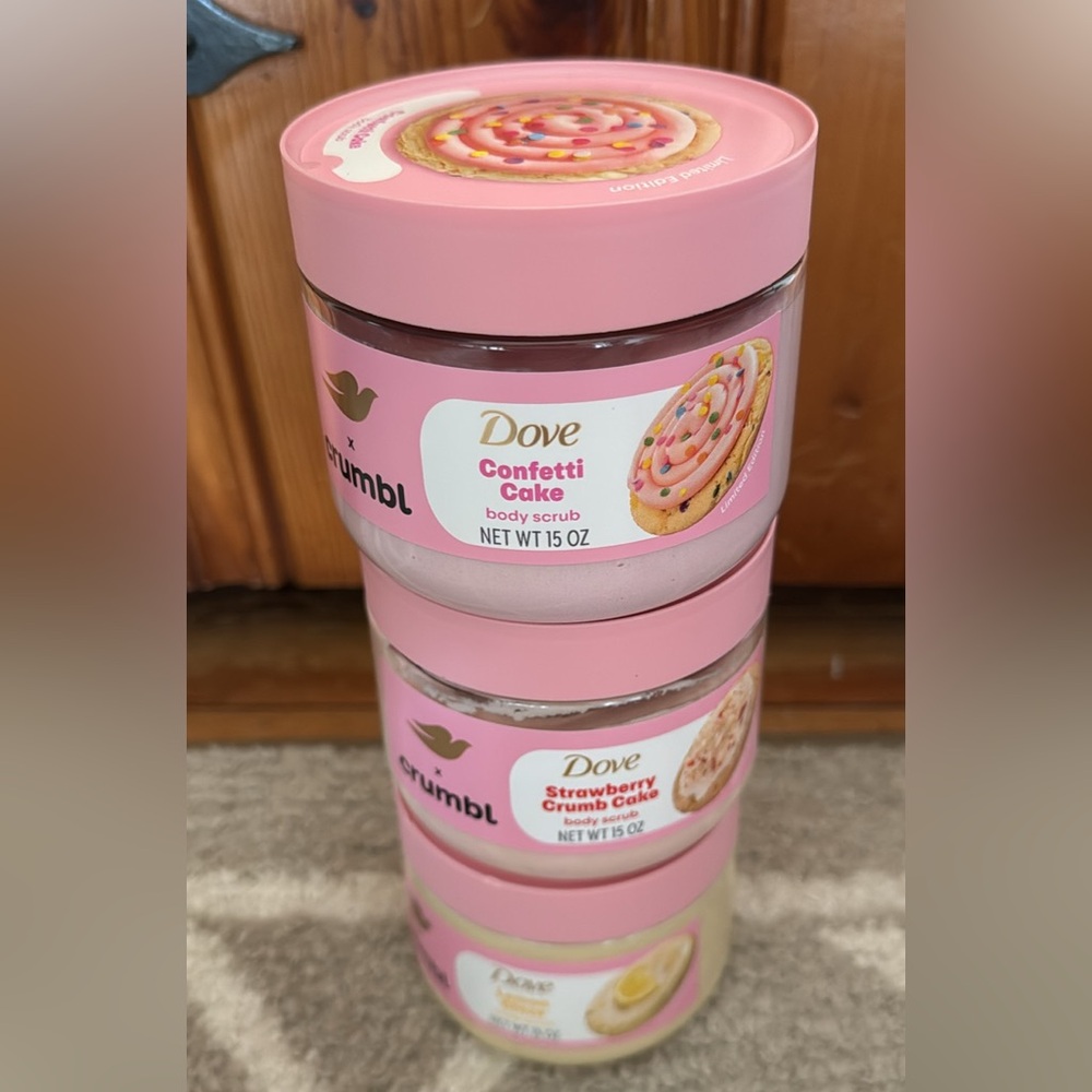 New Dove Crumbl cookie 15OZ Body Scrub Set of 3 strawberry, confetti cake,lemon